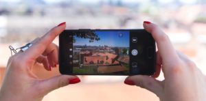 To 74% των χρηστών θέλει το smartphone τους να βγάζει τέλειες φωτογραφίες! To 74% των χρηστών θέλει το smartphone τους να βγάζει τέλειες φωτογραφίες!