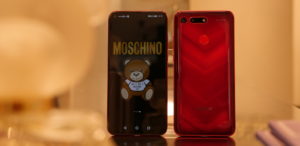 Honor & Moschino: Τεχνολογία HONOR με Μοschino Design! Honor & Moschino: Τεχνολογία HONOR με Μοschino Design!
