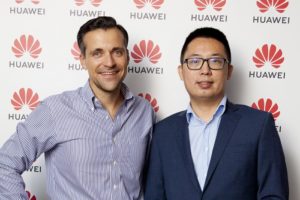 Γιάννης Σίμος Commercial Executive Director των καταστημάτων Public Lin Bing Country Manager της κινητής στην Ελλάδα